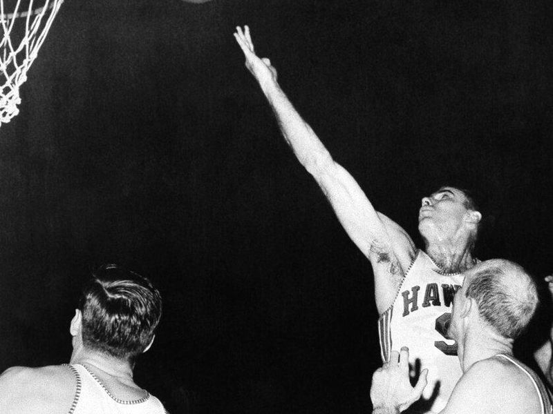 1956 NBA MVP Bob Pettit