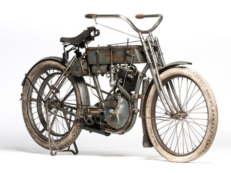 4. 1907 Harley-Davidson Strap Tank