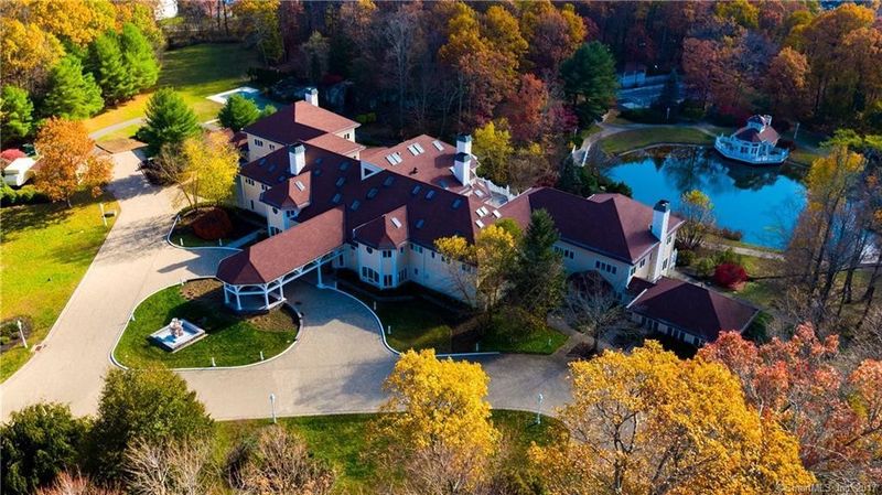 50 Cent's former mansion in Farmington