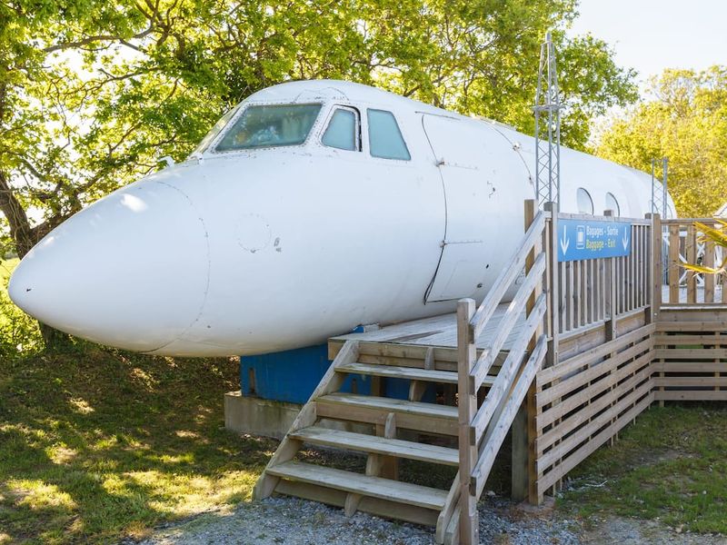 Airplane Airbnb