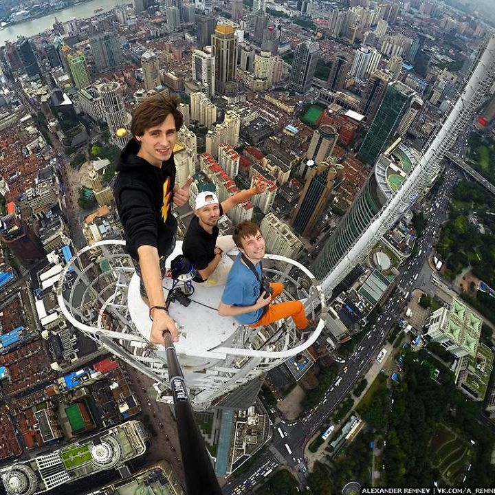 Alexander Remnev stunt in Shanghai