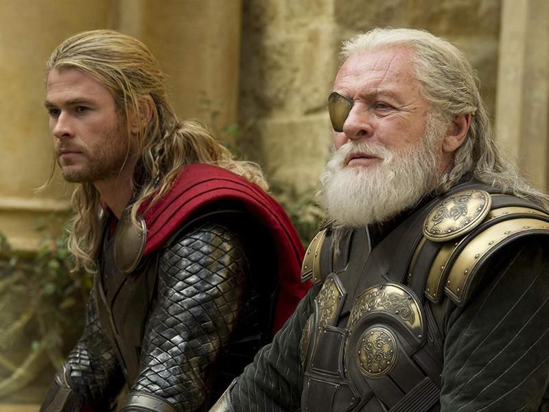 Anthony Hopkins and Chris Hemsworth in Thor: The Dark World (2013)