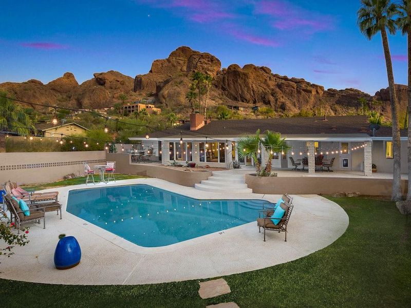 Arizona Airbnb with pool