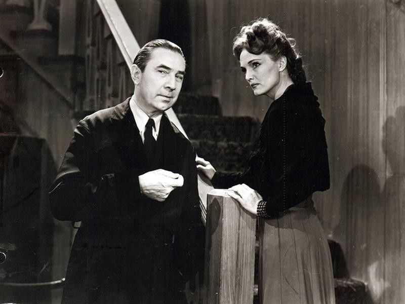 Bela Lugosi and Elizabeth Russell in "The Corpse Vanishes"