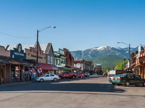 100 Best Small Towns in America to Live In or Visit