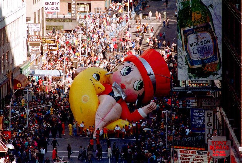 Betty Boop collapses on Broadway near 49th Street at the 1986 Macy's Parade
