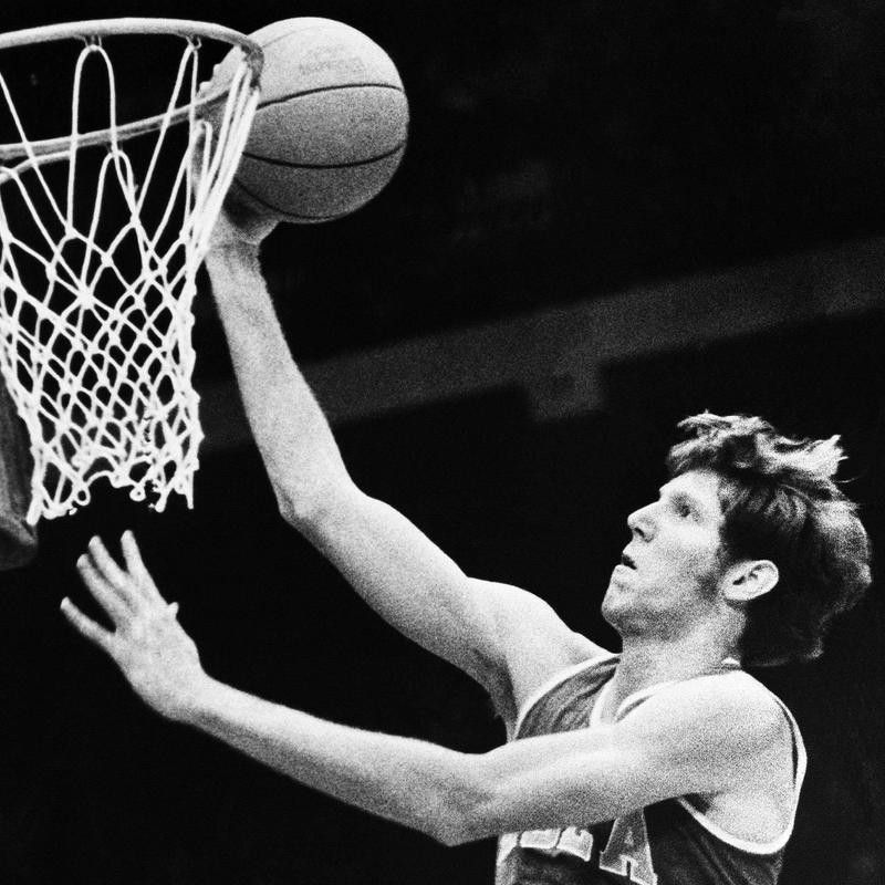 Bill Walton goes up for two
