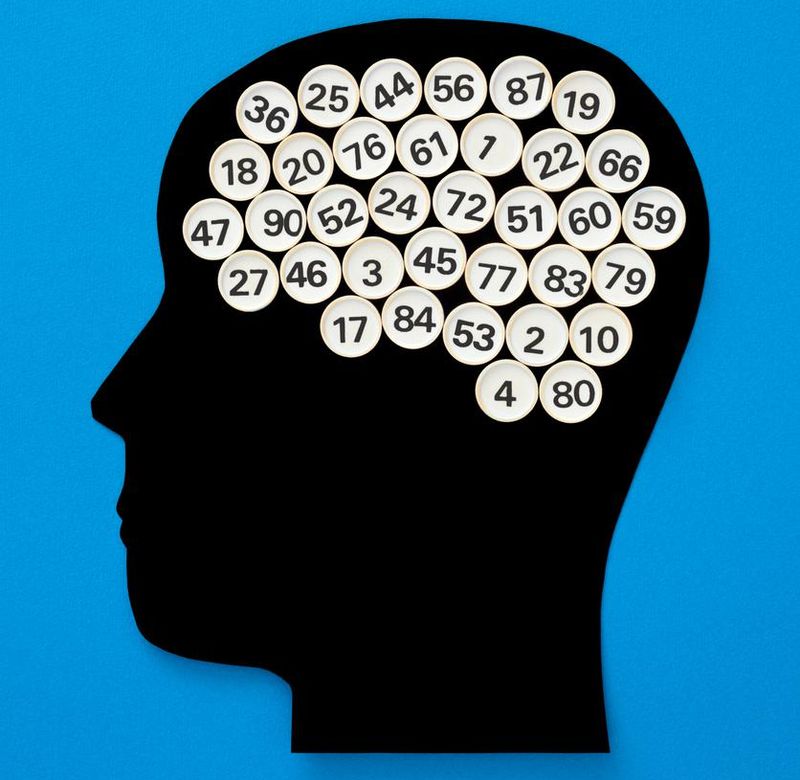 Bingo number chips shaping the brain