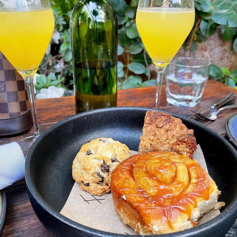 Bottomless mimosas in Los Angeles