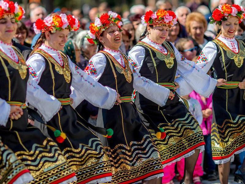 Bulgaria folk dance