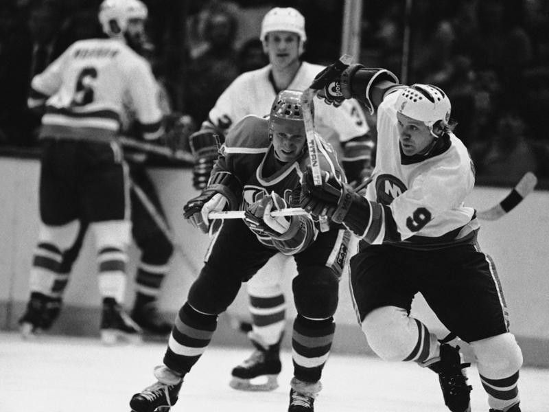Butch Goring in action with Wayne Gretzsky