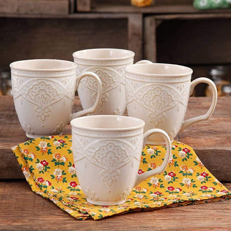 Charming Antique Style Farmhouse Lace Mug Set