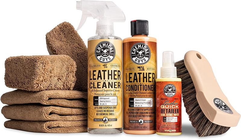 Chemical Guys HOL303 Leather Cleaner and Conditioner Detailing Kit