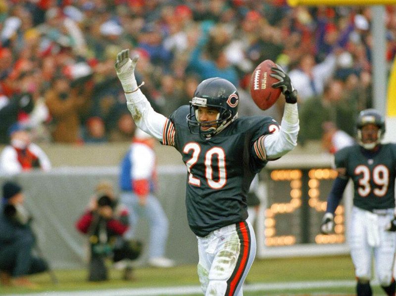 Chicago Bears safety Mark Carrier