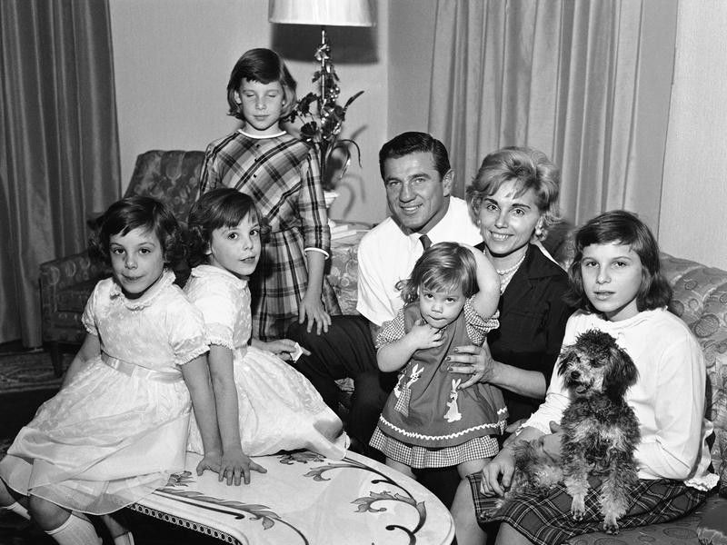 Chuck Bednarik and family
