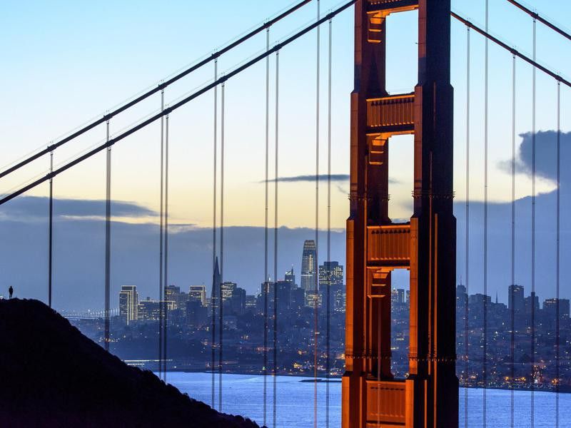 Close up of Golden Gate Bridge