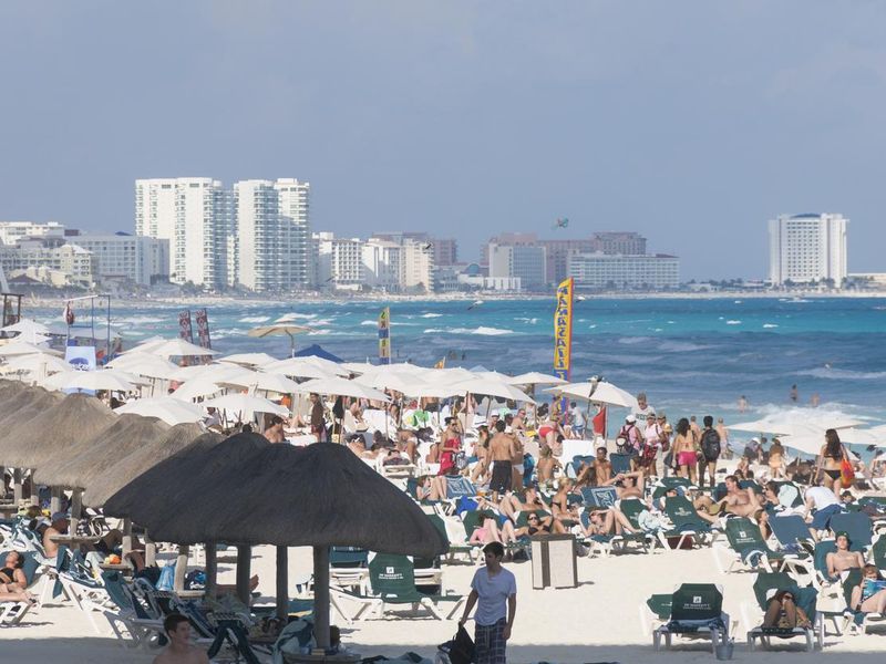 Crowded Cancun beach