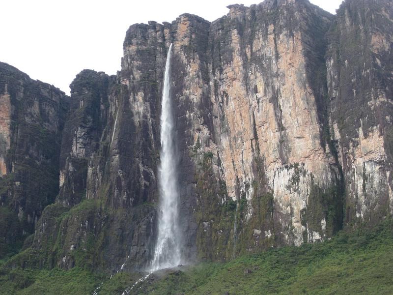 Cuquenan Falls