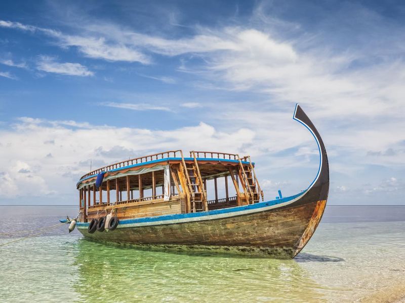 Dhoni, traditional Maldivian sailing vessel