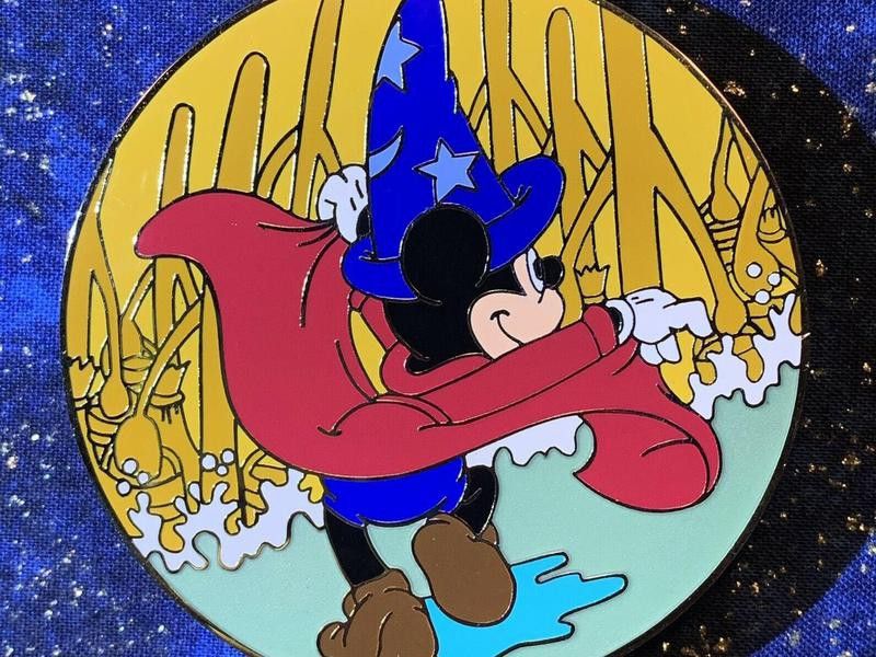 Disney Store Mickey Mouse Sorcerer's Apprentice Spinning Pin 