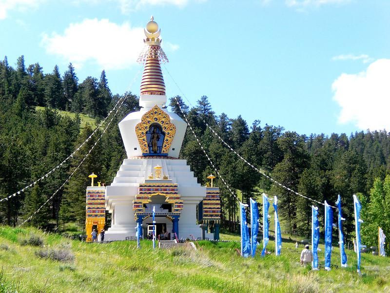 Drala Mountain Center shrine