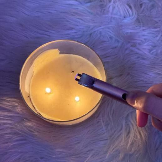 Electric candle lighter