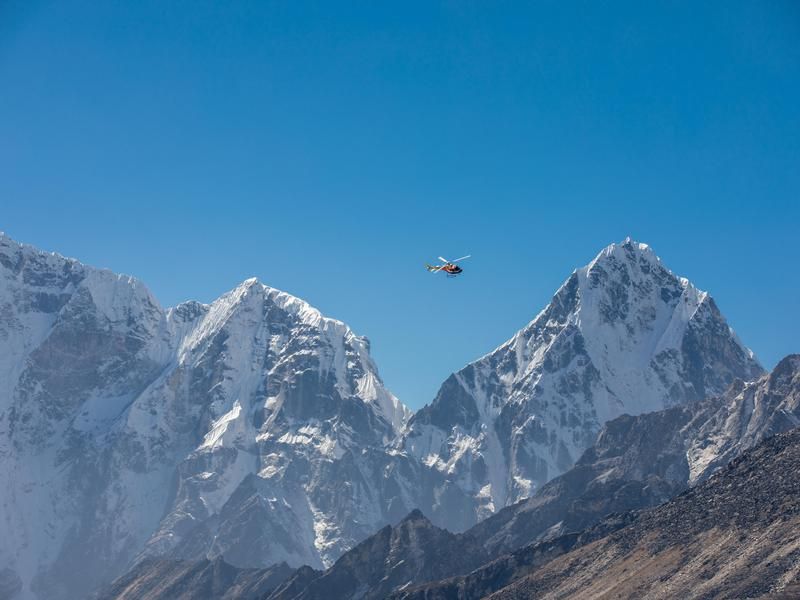 Everest Helicopter