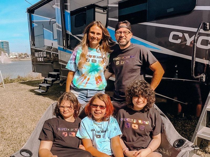 Family of Nomads influencers with their RV