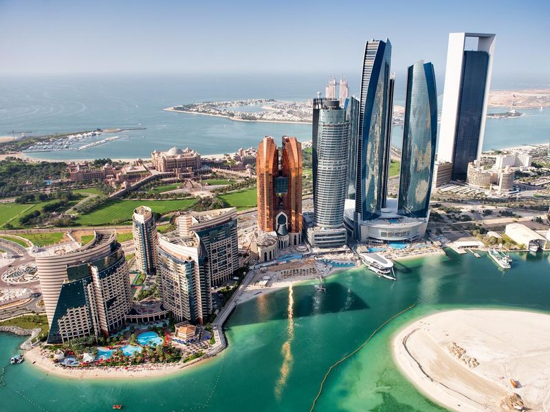 Famous buildings in Abu Dhabi