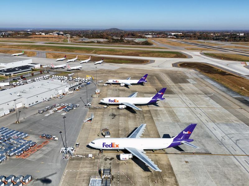 FedEx cargo planes at Nashville International Airport
