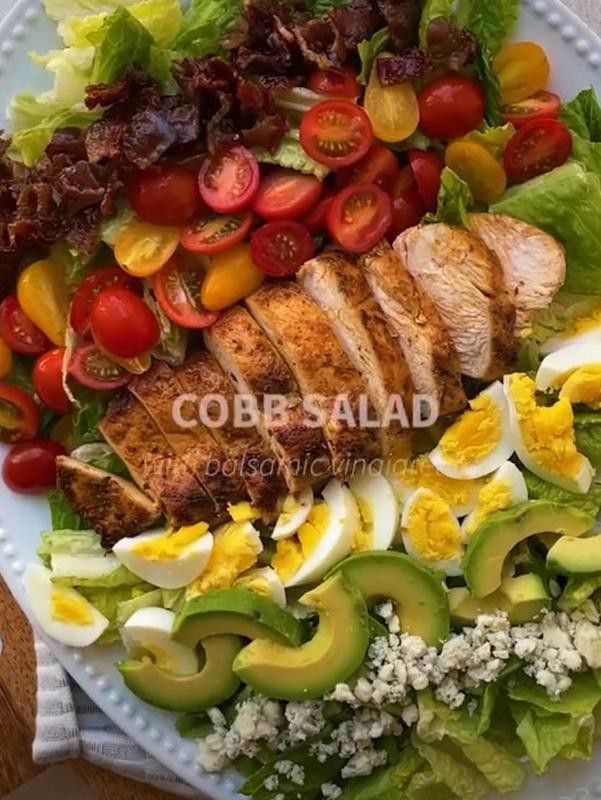 Fresh cobb salad