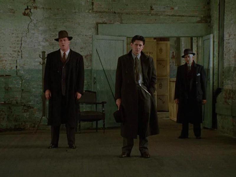 Gabriel Byrne, Al Mancini, and Mike Starr in Miller's Crossing