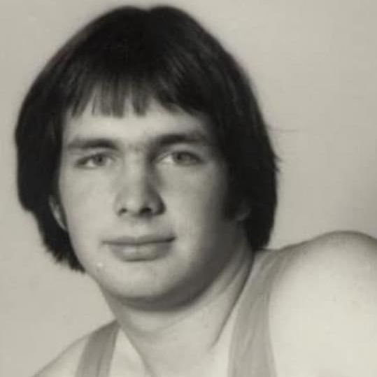 Garth Brooks, high school wrestler