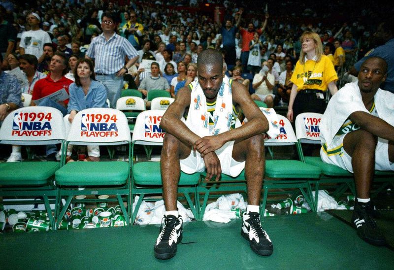 Gary Payton with the Seattle SuperSonics