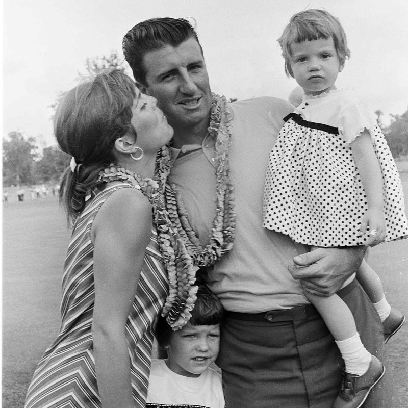 George Archer with Wife and Daughter