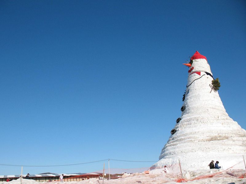 Giant snowman in Bethel, Maine