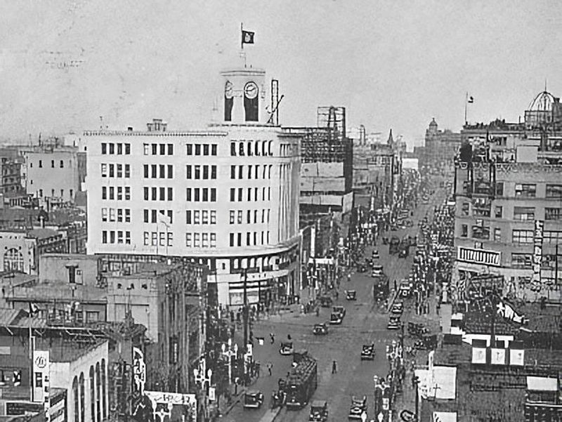 Ginza district in Tokyo in 1933