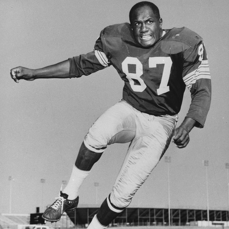 Green Bay Packers defensive end Willie Davis in action