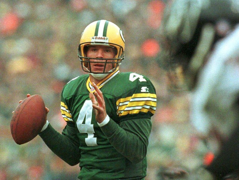 Green Bay Packers quarterback Brett Favre