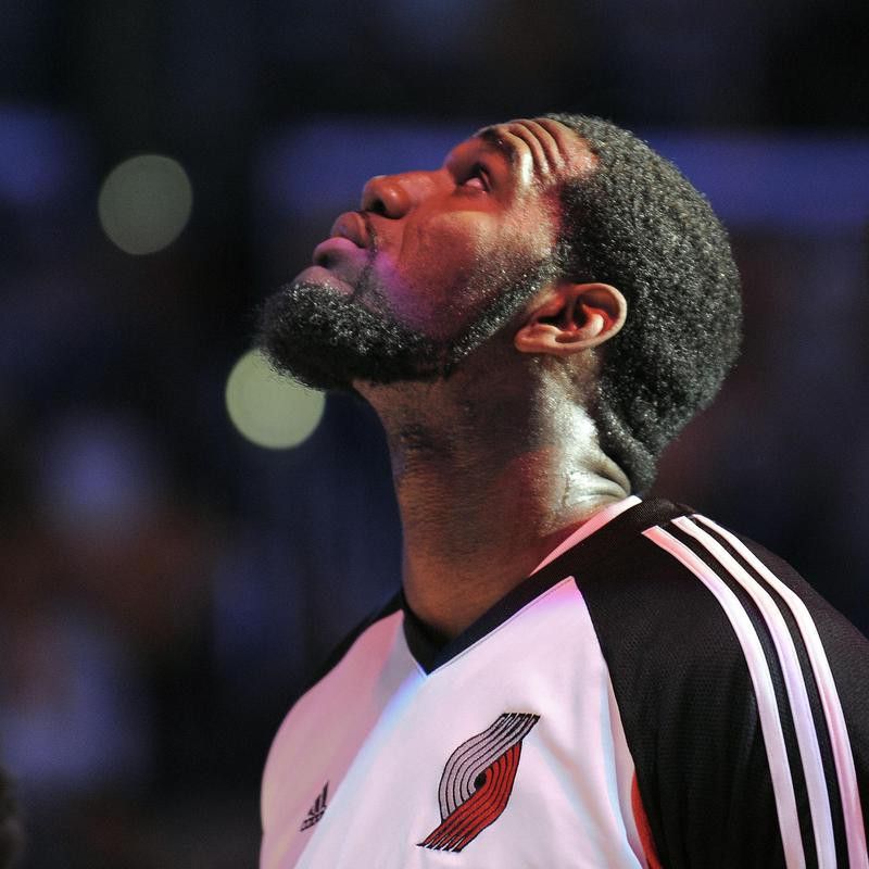 Greg Oden makes his NBA debut against the Los Angeles Lakers