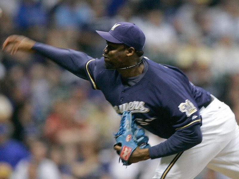 Guillermo Mota pitching for Milwaukee Brewers