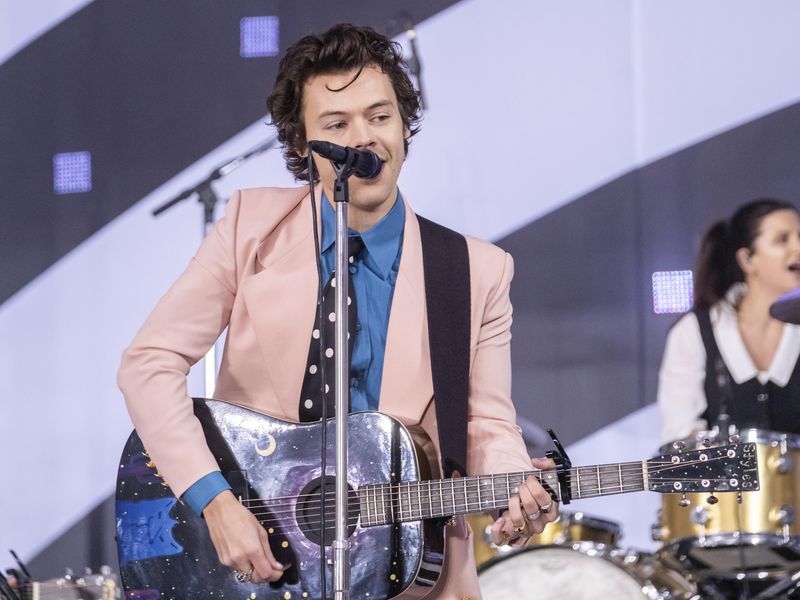 Harry Styles performing at Rockefeller Plaza in 2020
