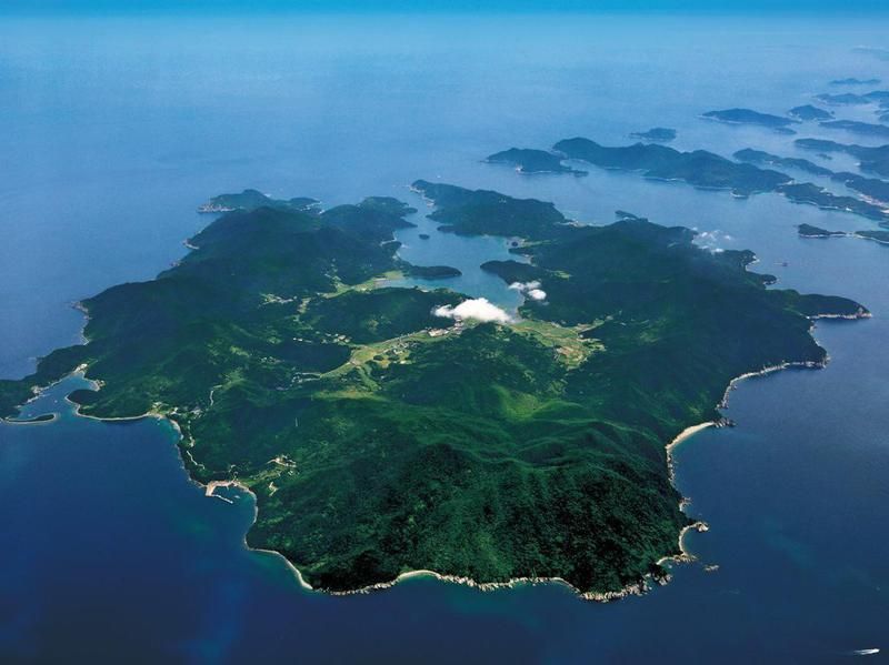Hisaka Island