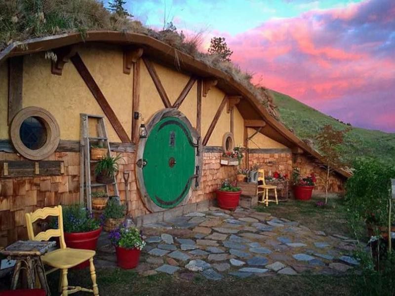 Hobbit house in Washington