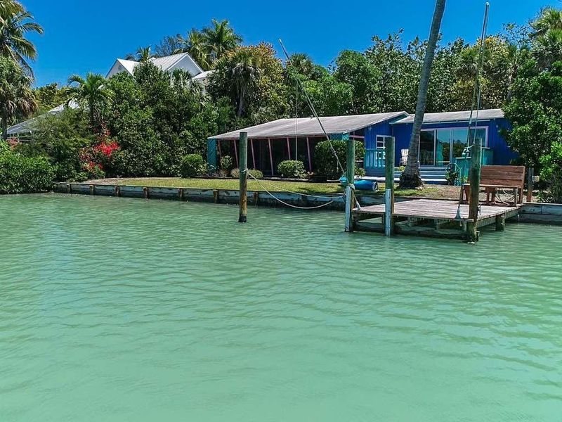 House on the water in Sanibel Island