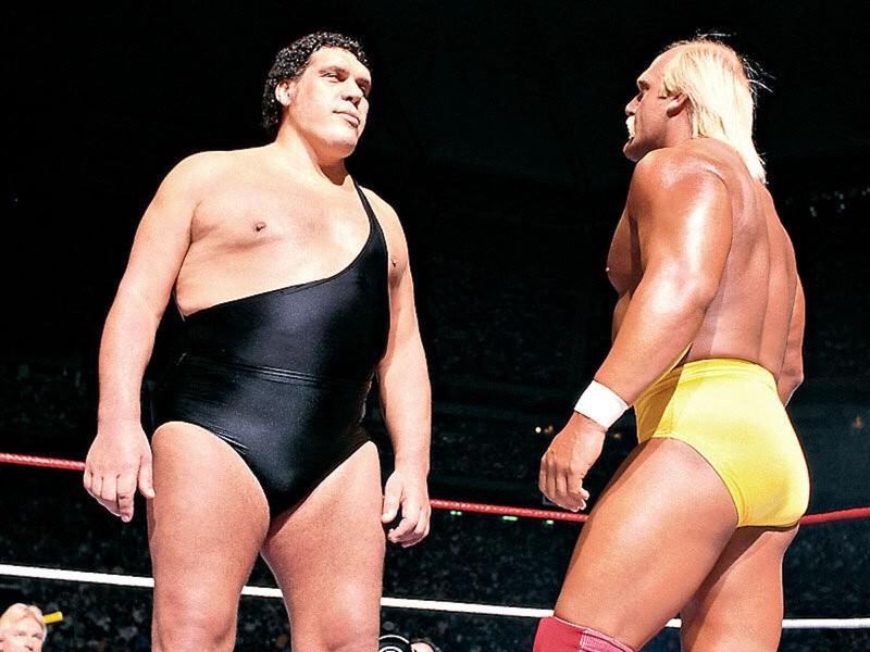 Hulk Hogan and Andre the Giant at Wrestlemania III