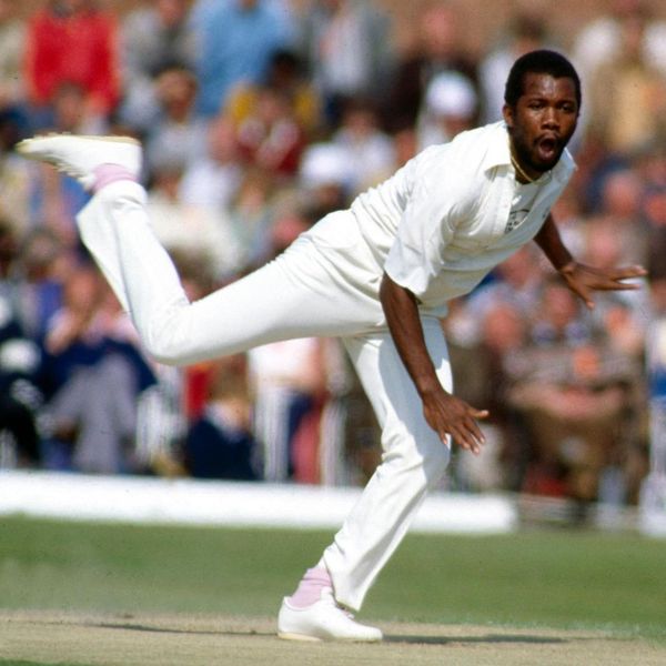 30 Best Bowling Averages in the History of Cricket