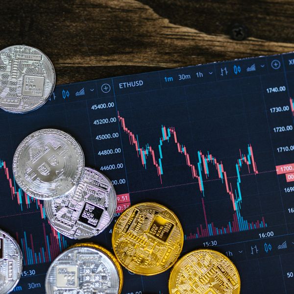 Trading Insights: Should You Day Trade Stocks or Cryptocurrencies?