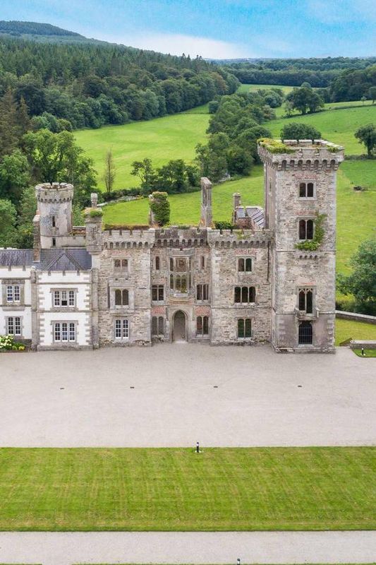 20 Castles For Rent on Airbnb in the US and Europe - Thrillist