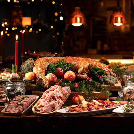 Delicious Christmas Food Traditions Around the World